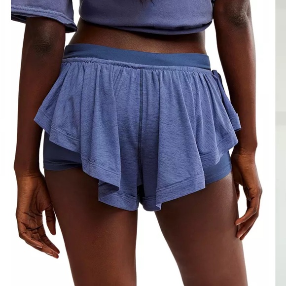 NWT Free People FP Movement Tempo Flow Shorts Scarlet Red Womens Medium - Picture 8 of 9